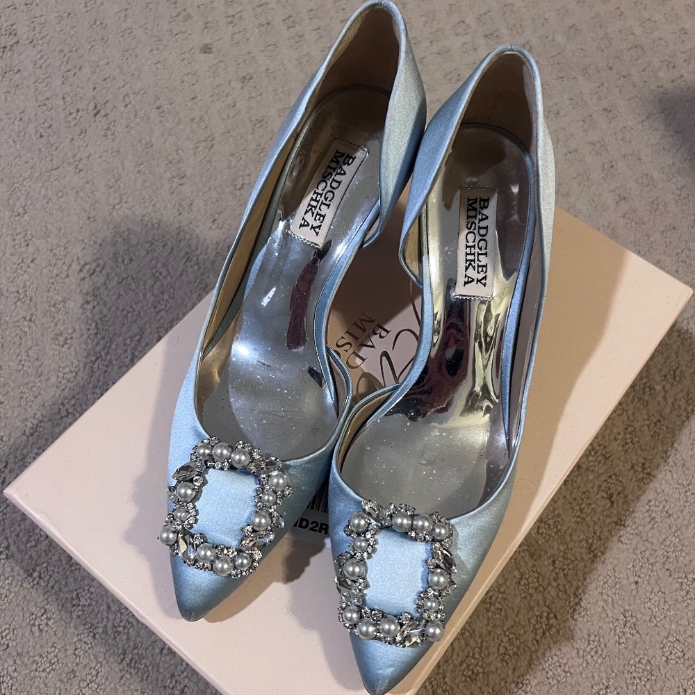 Badgley Mischka Mist blue d’Orsay pump